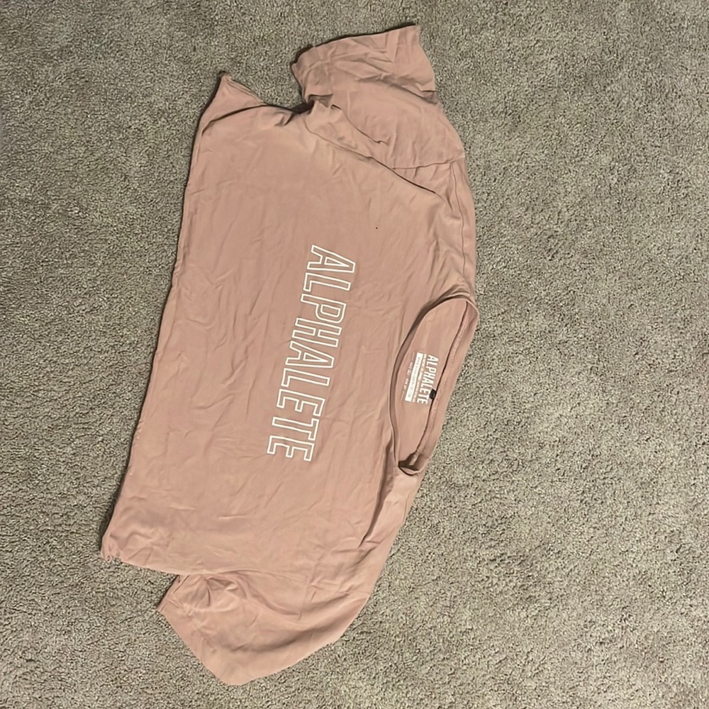 Alphalete crop T shirt